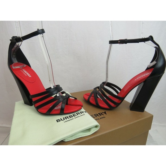 NIB BURBERRY HOVE BLACK LEATHER BUCKLE ANKLE STRAP THONG SANDALS PUMPS 39 ITALY - Picture 7 of 12